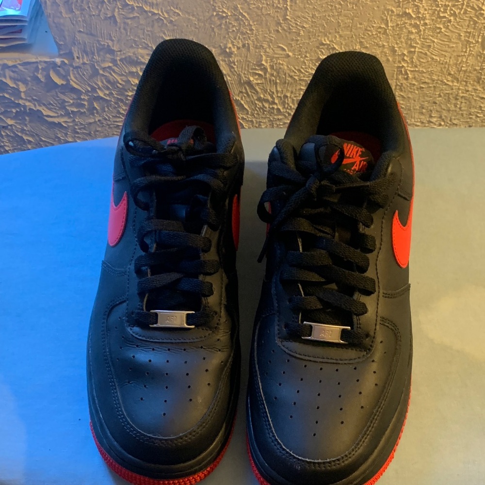 Nike men’s Air Force One Black Sneakers with Red Swoosh